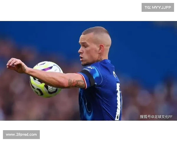 曼城正式确认尼科冈萨雷斯留队 否认转会传闻 曼城正式确认尼科冈萨雷斯留队 否认转会传闻